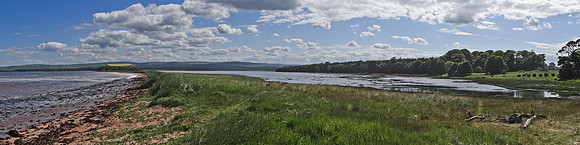 Sandy Hirst and Heckies Hole,Tyninghame