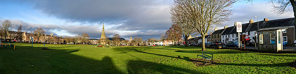 Denholm Green and Leyden Monument