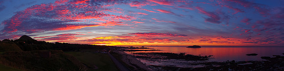 Sunset over Milsey Bay, North Berwick