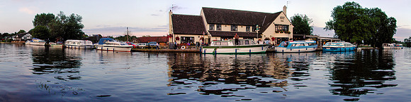 FERRY INN, HORNING, NORFOLK