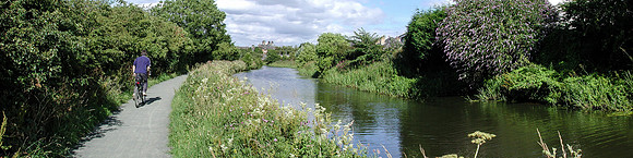 CYCLIST ON TOWPATH, UNION CANAL, EDINBURGH